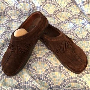 NWT Earth Shoes Size 11 Brown Clogs